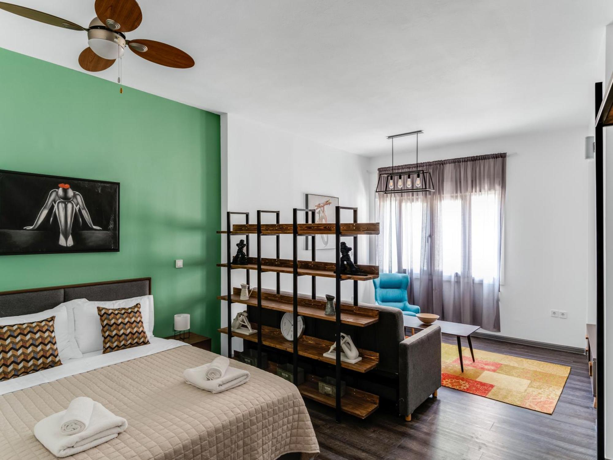 Yalarent Luxury Apartments In The Heart Of The City Афины Экстерьер фото